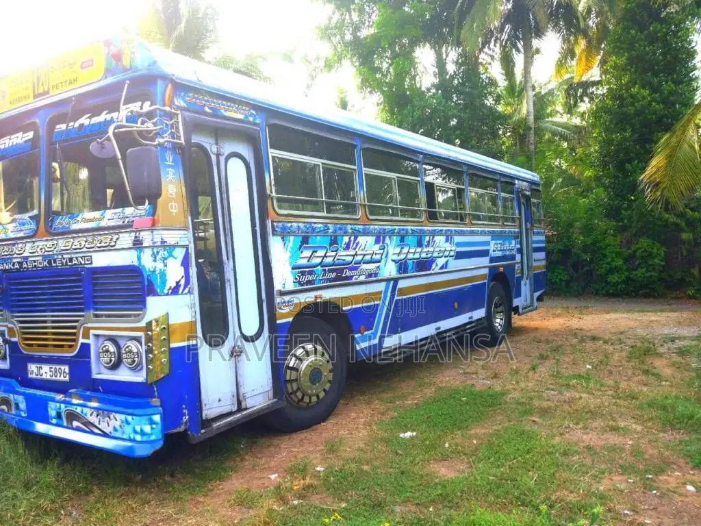 Ashok-Leyland Viking 2005 Bus (Used)