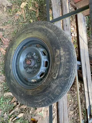 New-Holland Trailer 2012 Tractor (Used)