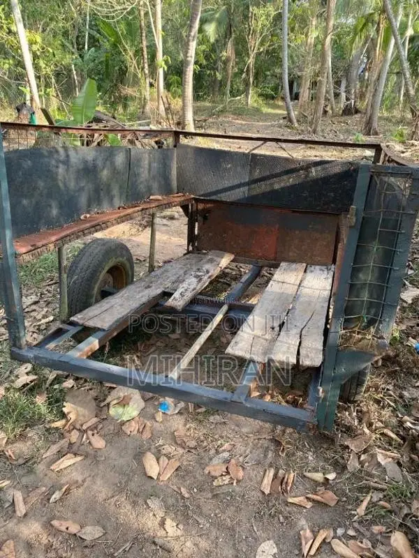 New-Holland Trailer 2012 Tractor (Used)