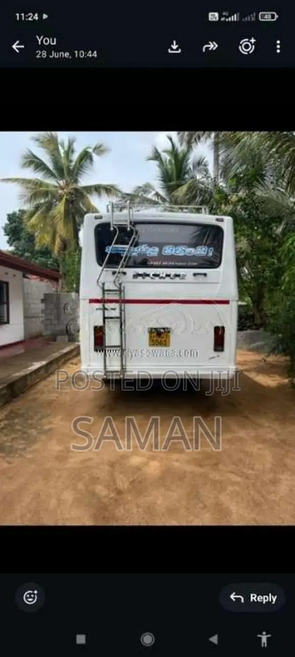 Eicher Skyline 2016 Bus (Used)