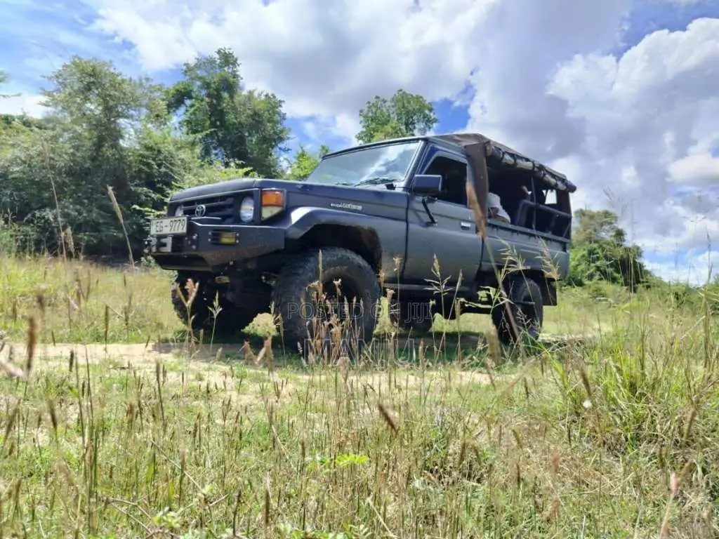 Toyota Land Cruiser BJ75 1985 Pickup (Used)