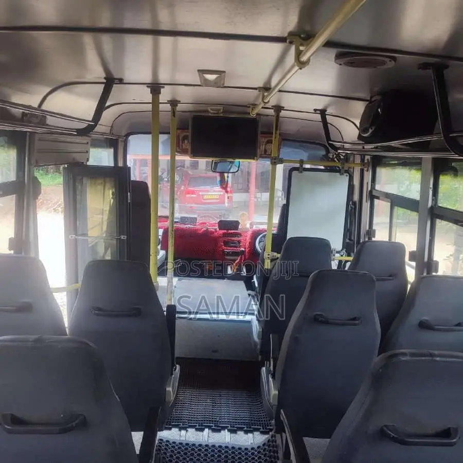 Eicher Skyline 2016 Bus (Used)