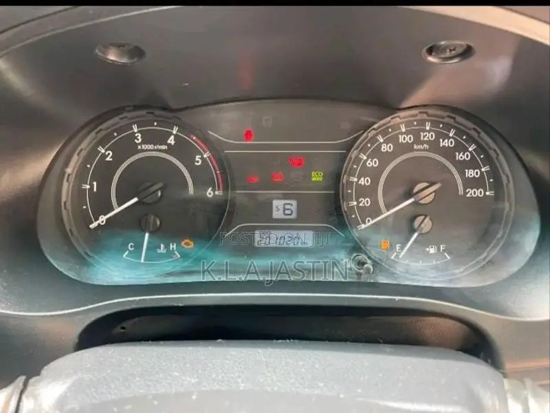 Toyota Hilux 2017 Pickup (Used)