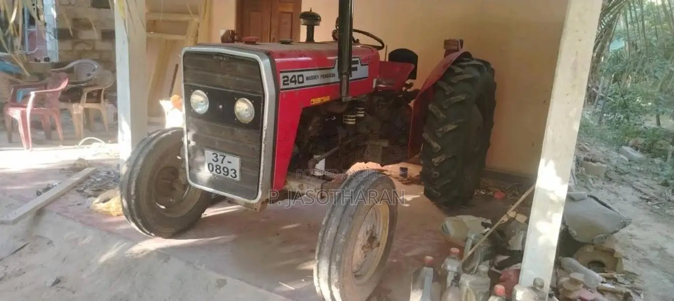 Massey-Ferguson MF 240 1981 Tractor (Used)