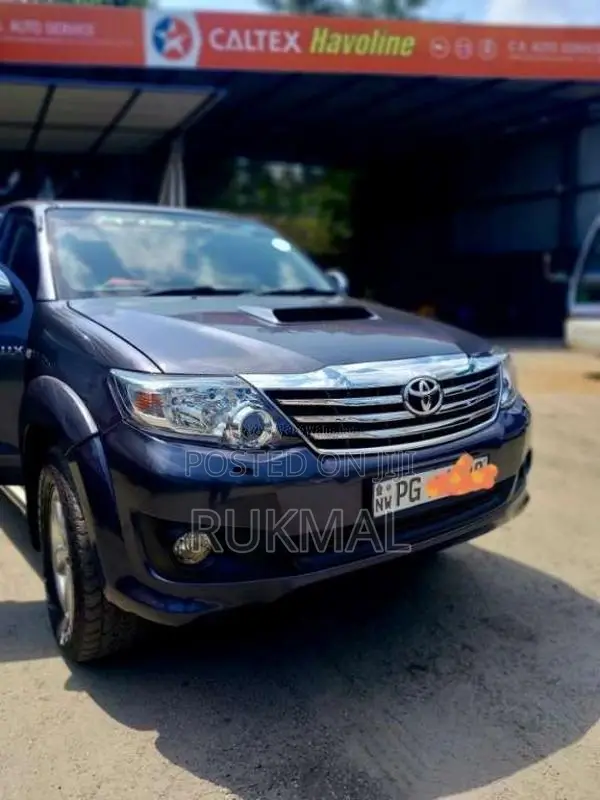 Toyota Hilux 2011 Pickup (Used)