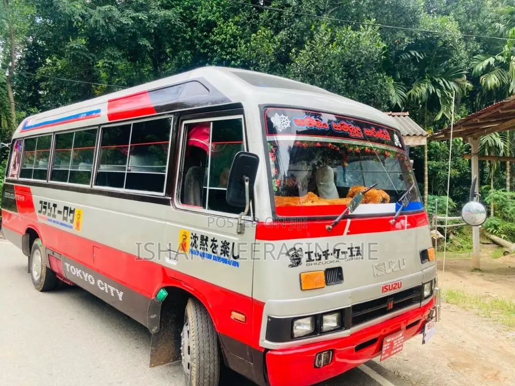 Isuzu Journey 1989 Bus (Used)