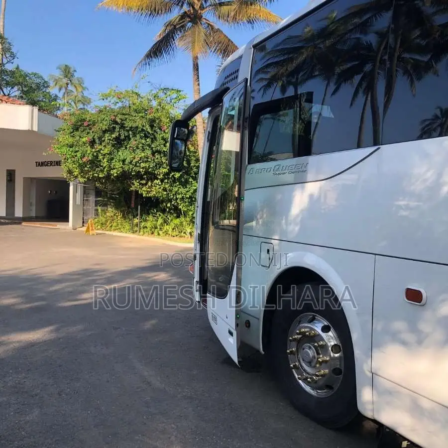 Mitsubishi Fuso Aero Queen 2023 Bus (Used)