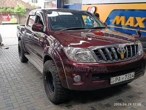 Toyota Hilux Vigo 2006 Pickup (Used)