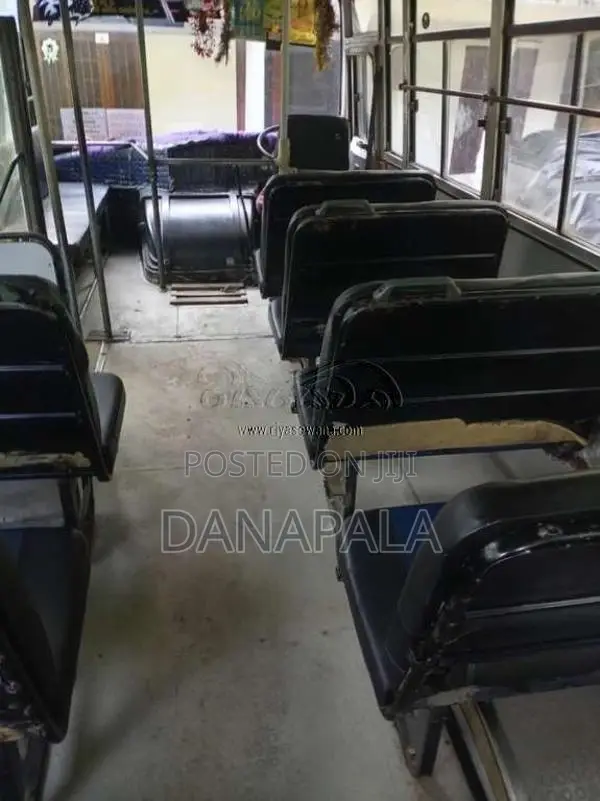 Ashok-Leyland Turbo 2011 Bus (Used)
