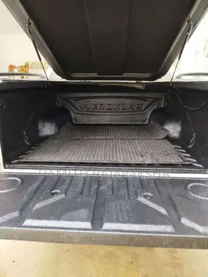 Toyota Hilux 2KD Thailand 2010 Pickup (Used)
