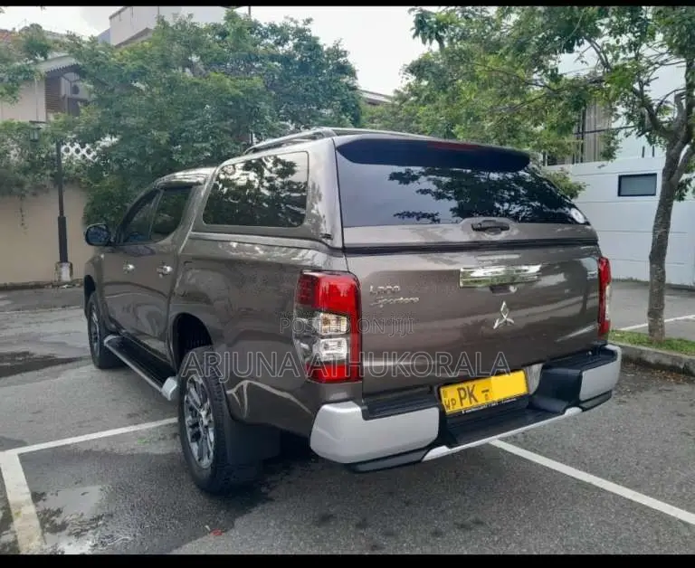 Mitsubishi L200 2020 Pickup (Used)