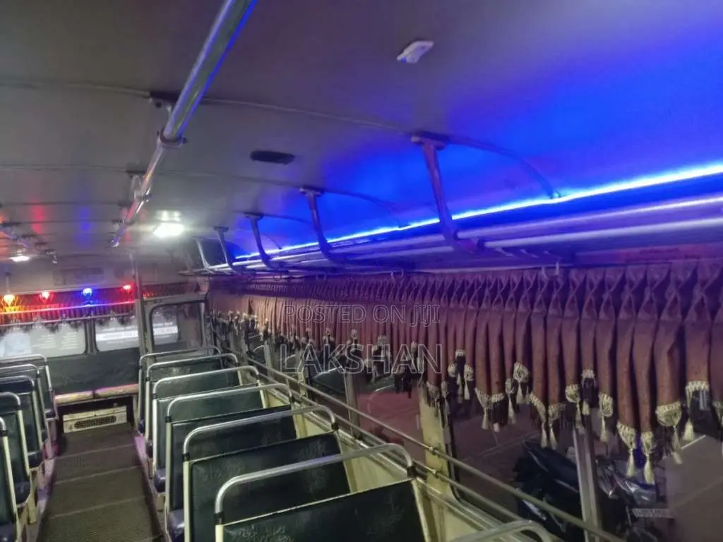 Ashok-Leyland Viking 2002 Bus (Used)