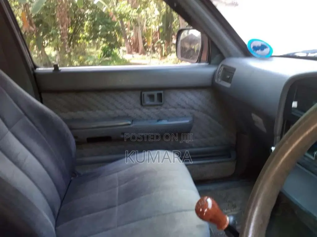 Toyota Double Cab 1996 Pickup (Used)
