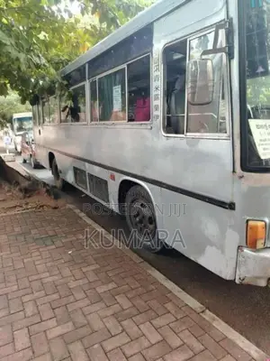 Isuzu Journey 2000 Bus (Used)
