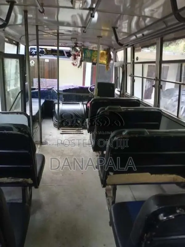 Ashok-Leyland Turbo 2011 Bus (Used)