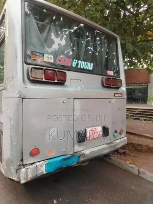 Isuzu Journey 2000 Bus (Used)
