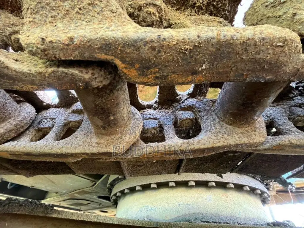 Hitachi EX 200 Landy 1999 Heavy-Duty (Used)