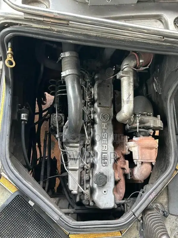 Ashok-Leyland Leyland 2012 Bus (Used)