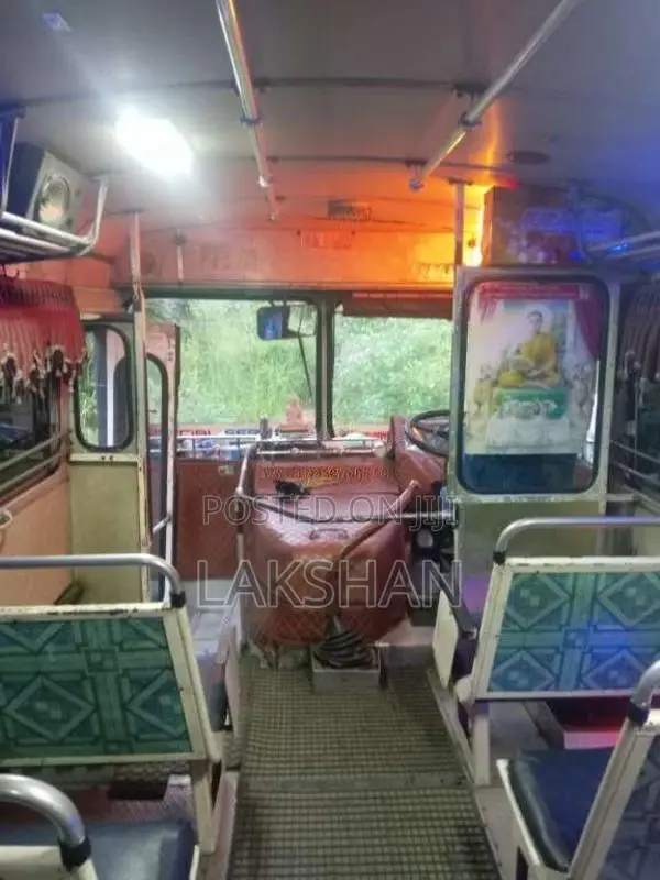Ashok-Leyland Viking 2002 Bus (Used)