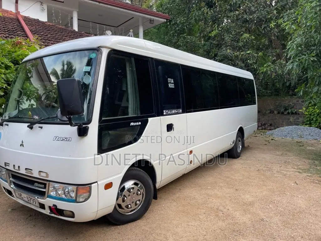 Mitsubishi Rosa 2011 Bus (Used)