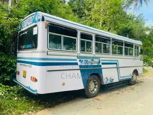 Ashok-Leyland 4 Cylindor Turobo 2012 Bus (Used)