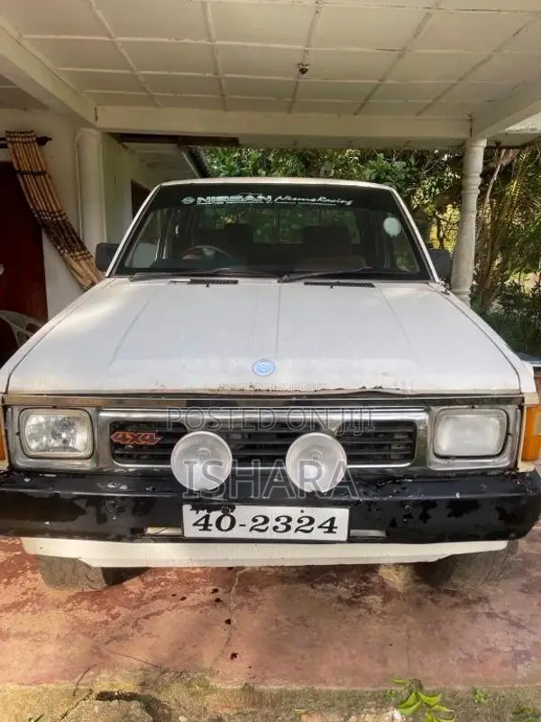 Nissan D21 1984 Pickup (Used)