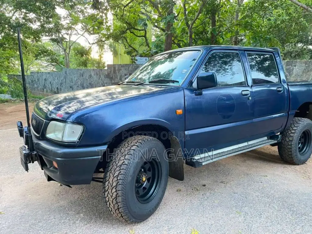 Isuzu Double Cab 1984 Pickup (Used)