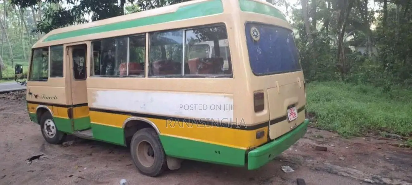 Isuzu Journey M 1982 Bus (Used)