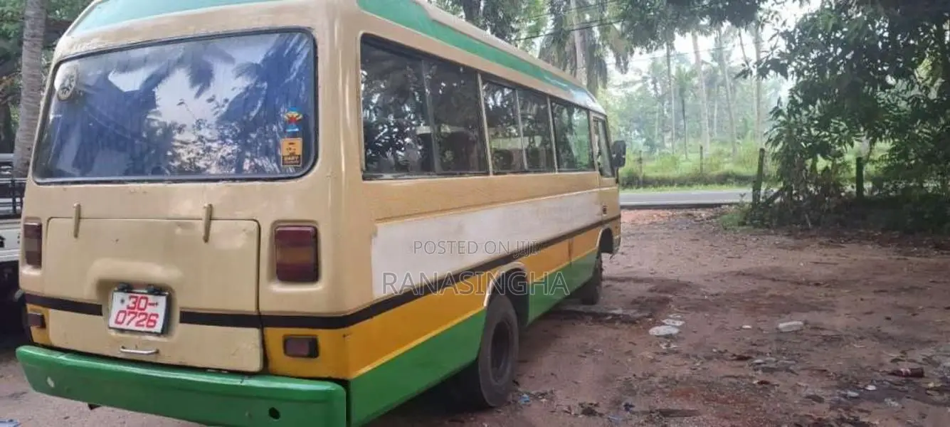 Isuzu Journey M 1982 Bus (Used)