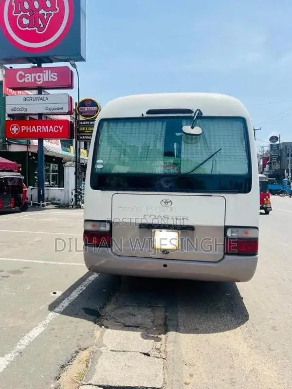 Toyota Coaster 2010 Bus (Used)