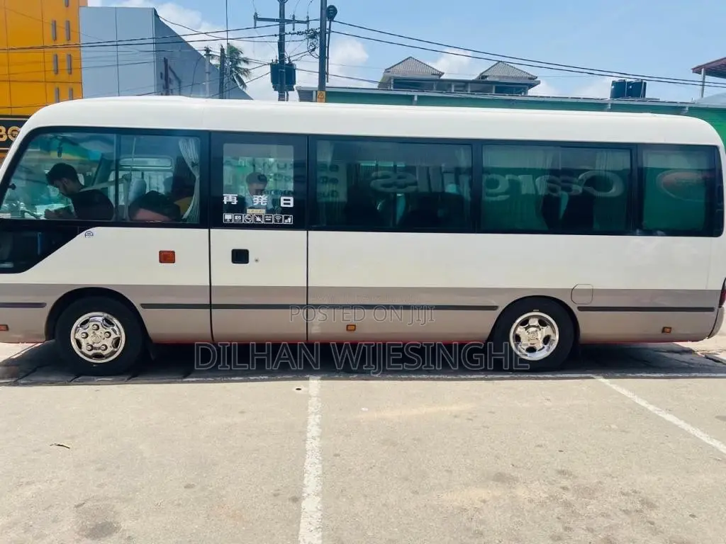 Toyota Coaster 2010 Bus (Used)