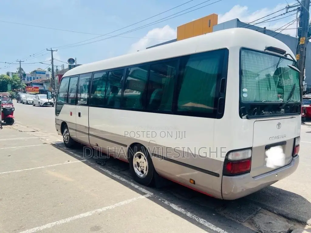 Toyota Coaster 2010 Bus (Used)