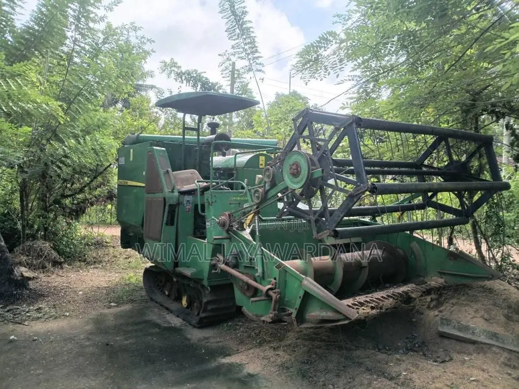 John-Deere Harvester 2013 Tractor (Used)