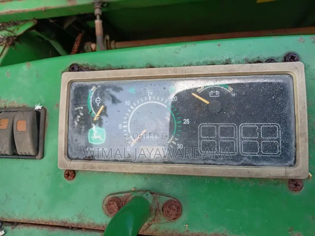 John-Deere Harvester 2013 Tractor (Used)