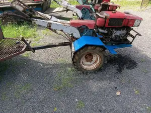 Kubota K700 2001 Tractor (Used)