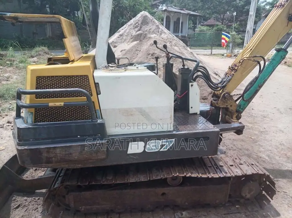 Yanmar B-37 2020 Heavy-Duty (Used)