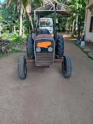 Massey-Ferguson 240 1992 Tractor (Used)