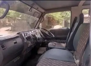 Toyota HIACE 1985 Crew Cab (Used)