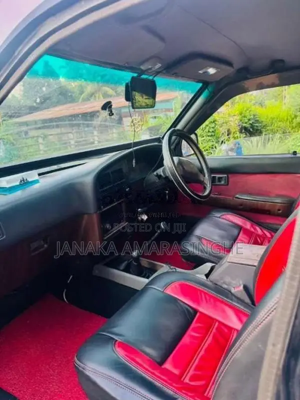 Toyota Hilux 1989 Pickup (Used)