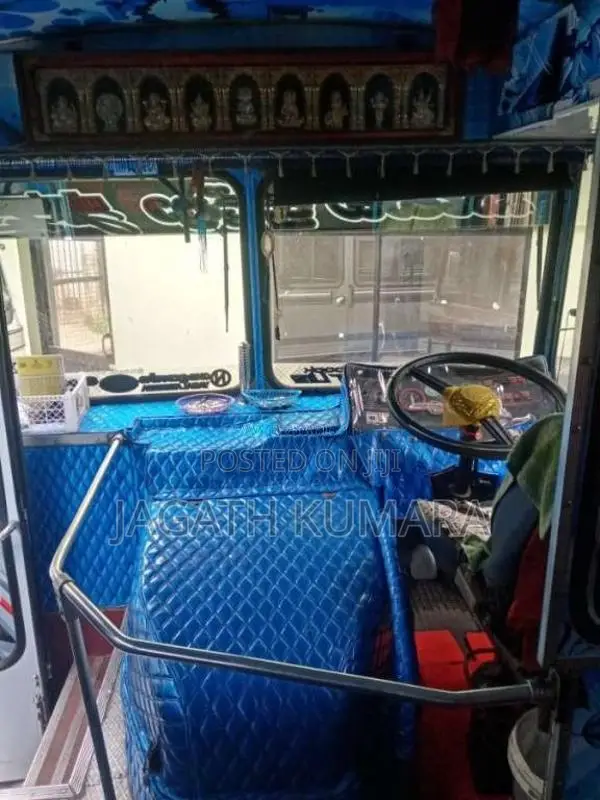 Ashok-Leyland Turbo 2010 Bus (Used)