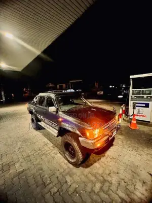 Toyota Hilux 1989 Pickup (Used)