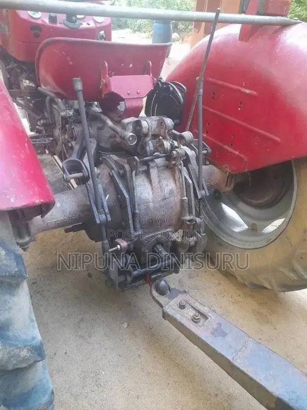 Massey-Ferguson 135 1997 Tractor (Used)