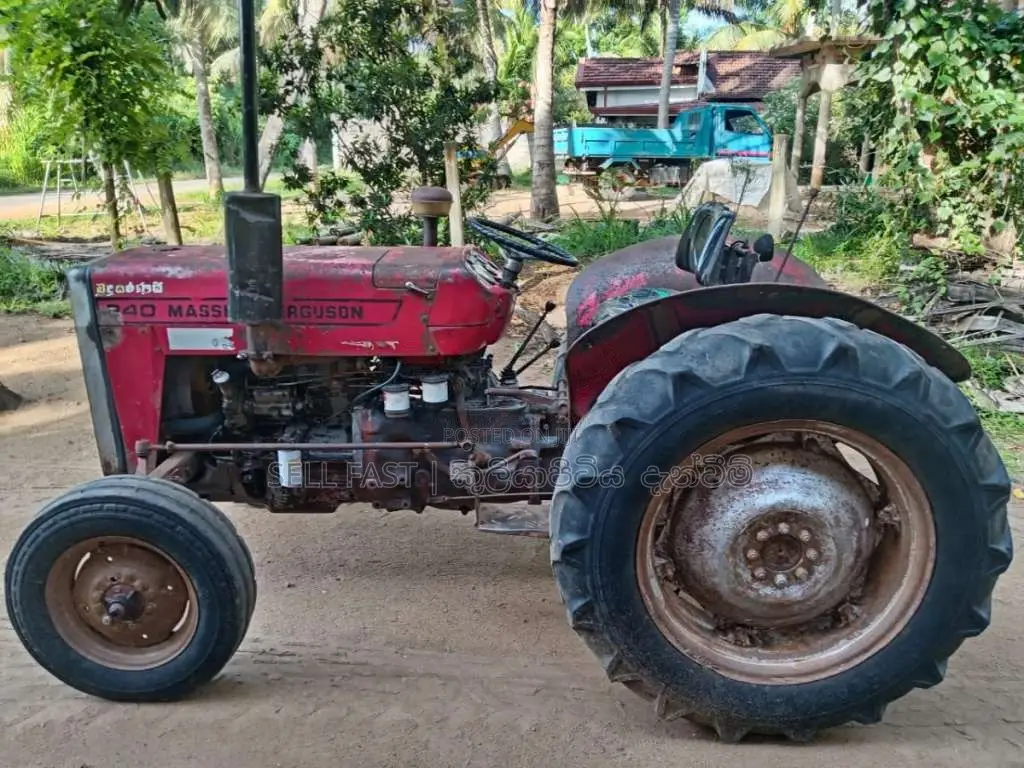 Massey-Ferguson 240 1992 Tractor (Used)