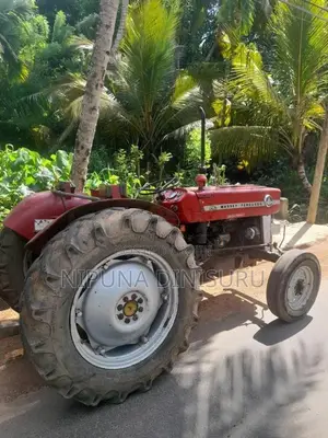 Massey-Ferguson 135 1997 Tractor (Used)
