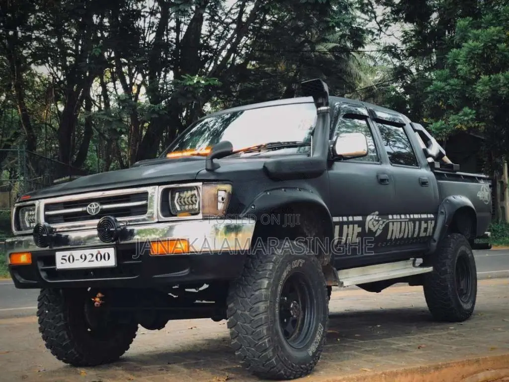 Toyota Hilux 1989 Pickup (Used)