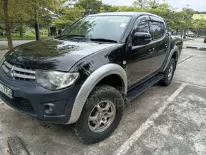 Mitsubishi L200 2011 Pickup (Used)