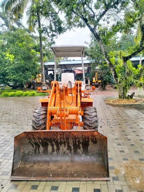 Hitachi LX20-2 2017 Heavy-Duty (Used)