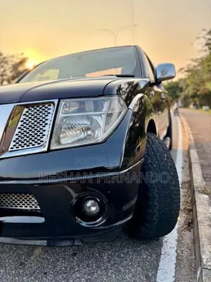 Nissan Navara 2010 Pickup (Used)