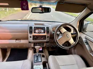 Nissan Navara 2010 Pickup (Used)