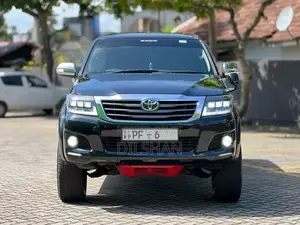 Toyota Hilux Champ 2014 Pickup (Used)